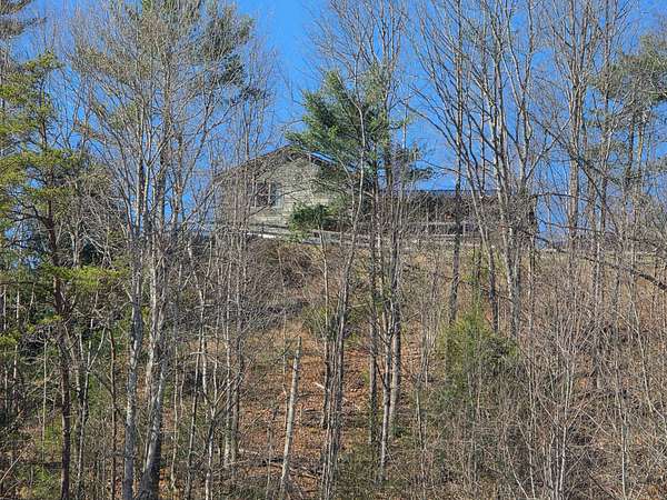 15.6 Acres of Land with Home for Sale in Bristol, Tennessee