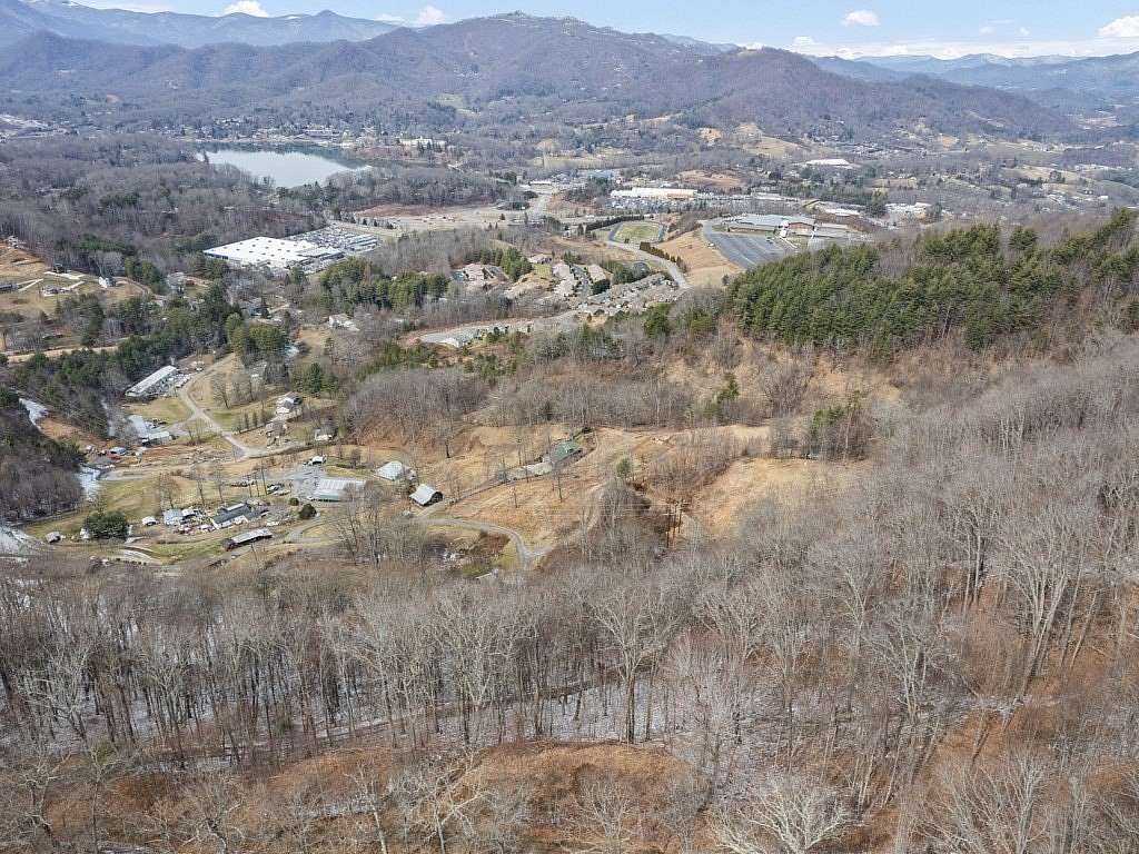 1.86 Acres of Land for Sale in Waynesville, North Carolina