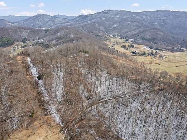 2.75 Acres of Residential Land for Sale in Waynesville, North Carolina