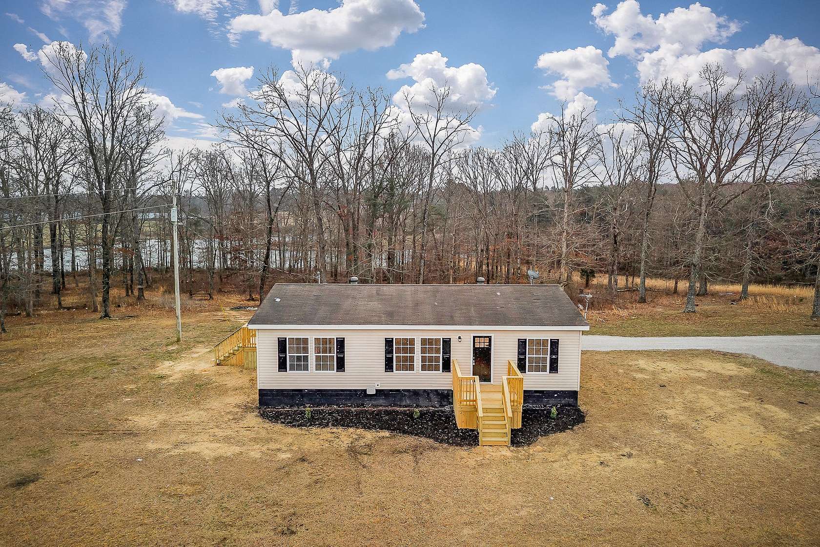 7 Acres of Land with Home for Sale in Coalmont, Tennessee