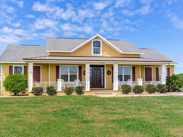 19 Acres of Recreational Land with Home for Sale in Wimauma, Florida