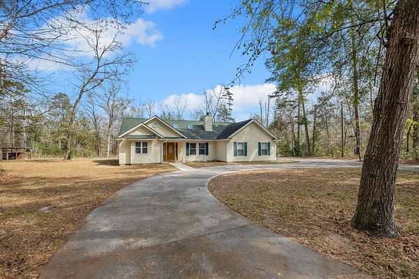 3.72 Acres of Land with Home for Sale in Havana, Florida