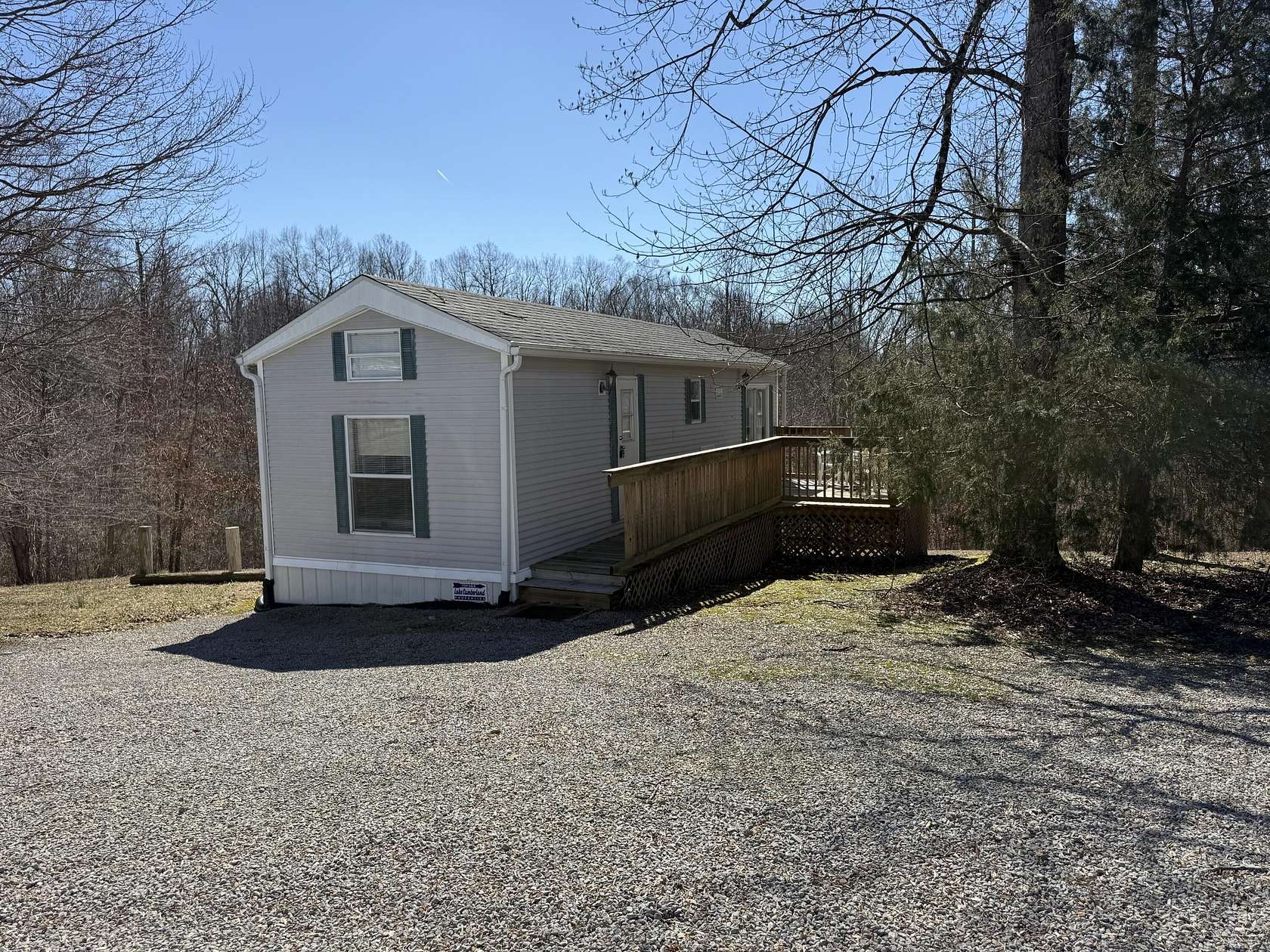 1 Acre of Land with Home for Sale in Russell Springs, Kentucky