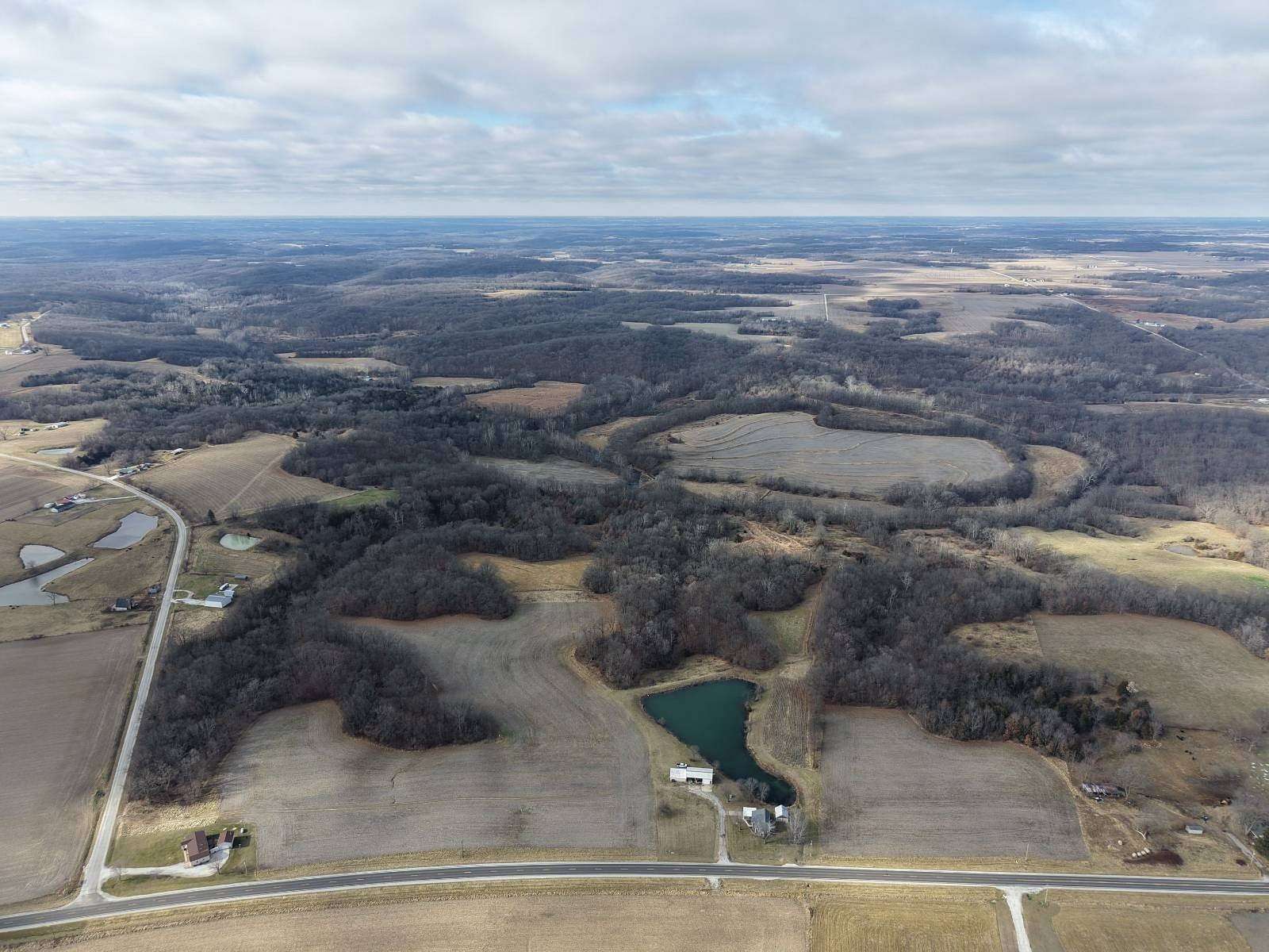 210 Acres of Land for Sale in Mount Sterling, Illinois