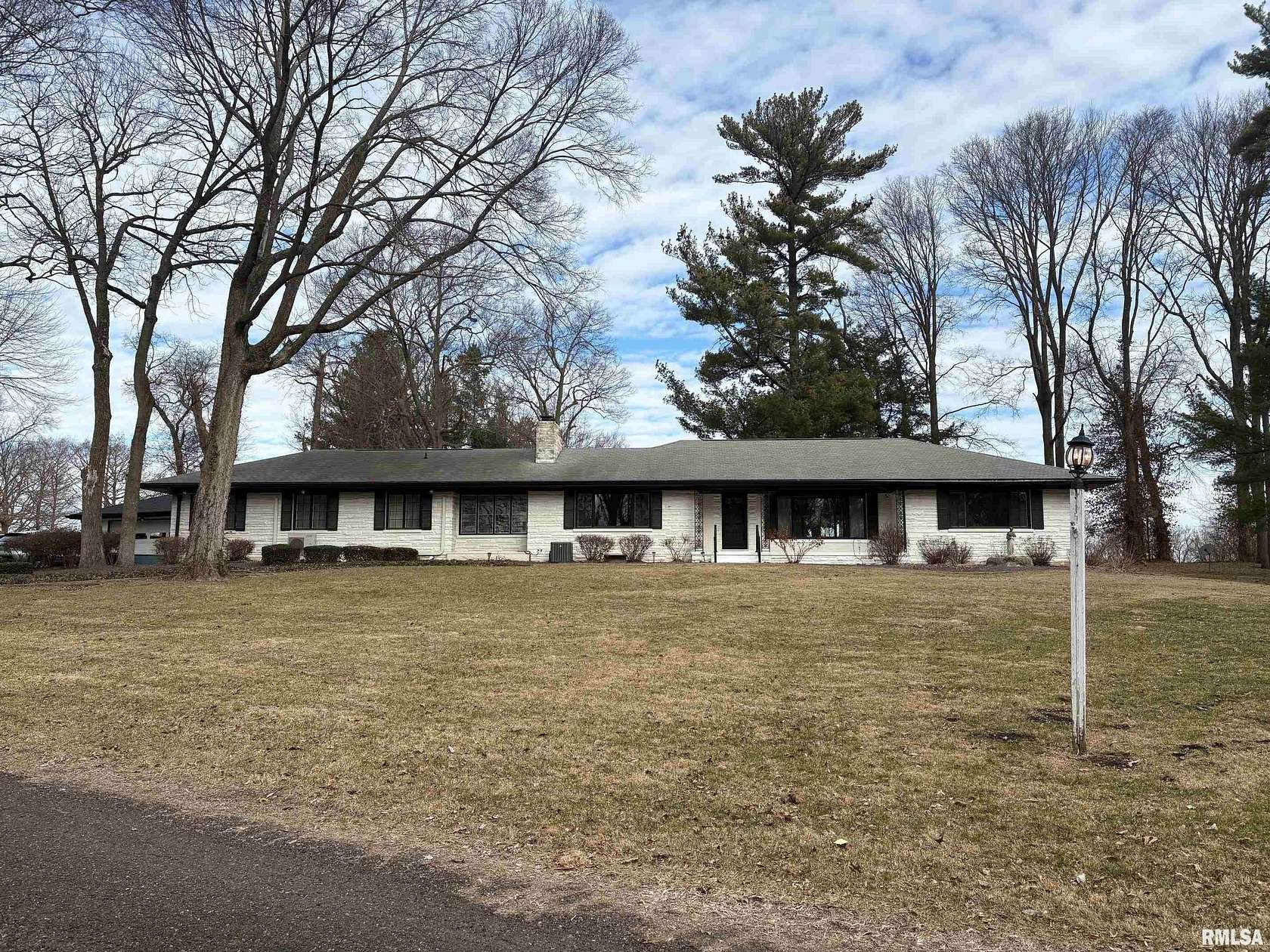 1.63 Acres of Land with Home for Sale in Jacksonville, Illinois