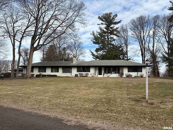 1.63 Acres of Land with Home for Sale in Jacksonville, Illinois