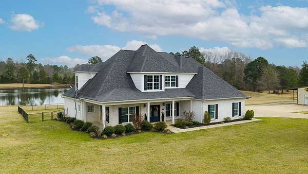 5.82 Acres of Land with Home for Sale in Waldo, Arkansas