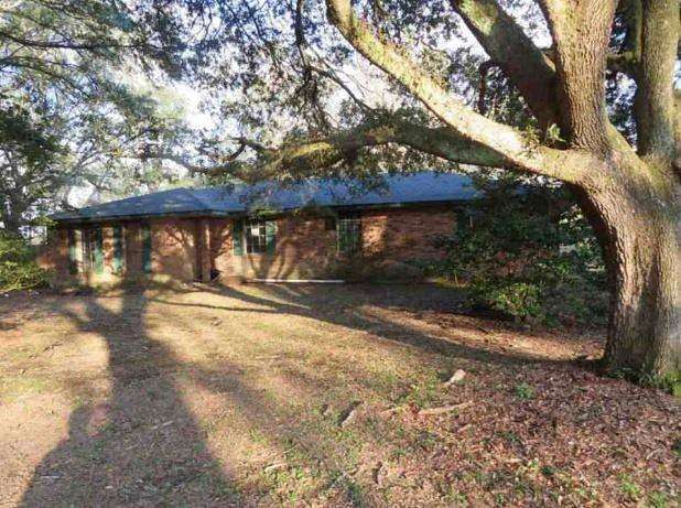 3.43 Acres of Land with Home for Auction in Independence, Louisiana