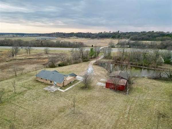 4 Acres of Land with Home for Sale in Muskogee, Oklahoma