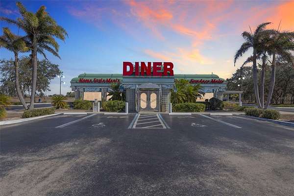 5.35 Acres of Improved Mixed-Use Land for Sale in Sebring, Florida