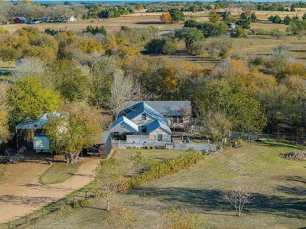 2.28 Acres of Land with Home for Sale in Fayetteville, Texas