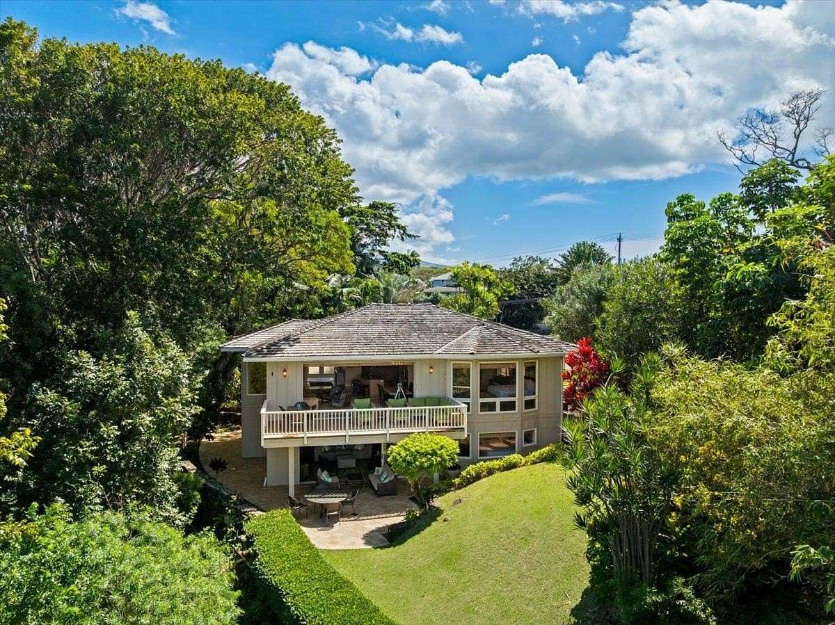 13.4 Acres of Land with Home for Sale in Lahaina, Hawaii