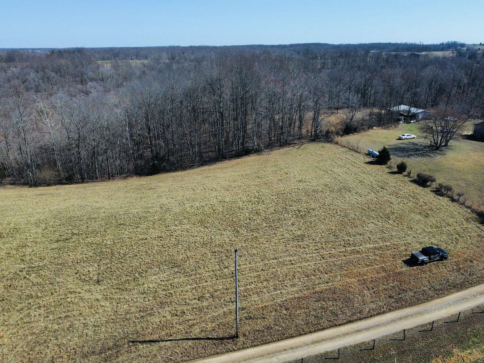 7.55 Acres of Residential Land for Sale in Lafayette, Tennessee