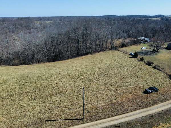 7.55 Acres of Residential Land for Sale in Lafayette, Tennessee