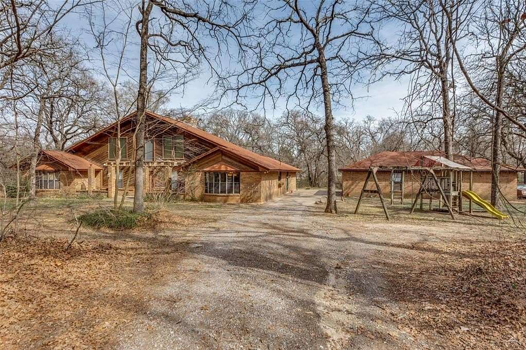 4.85 Acres of Land with Home for Sale in Alvarado, Texas