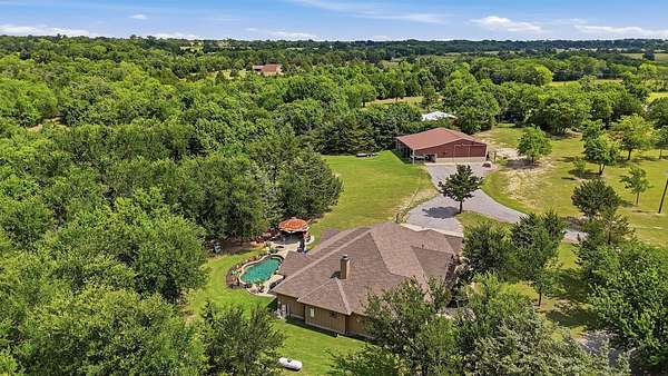 13.5 Acres of Land with Home for Sale in Howe, Texas