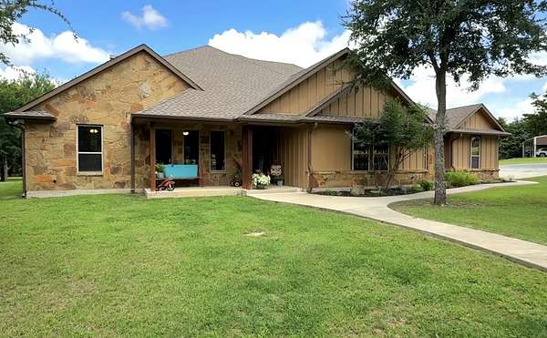 13.5 Acres of Land with Home for Sale in Howe, Texas