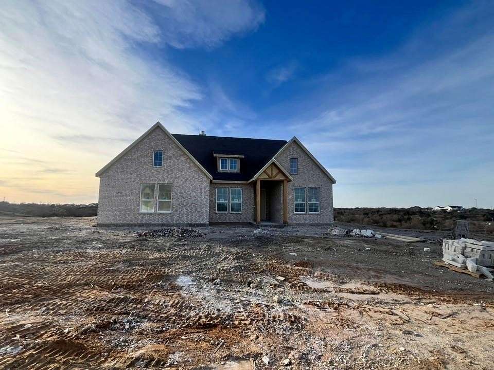 1.66 Acres of Land with Home for Sale in Weatherford, Texas