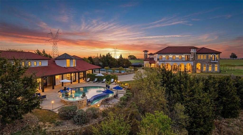 25 Acres of Land with Home for Sale in Decatur, Texas