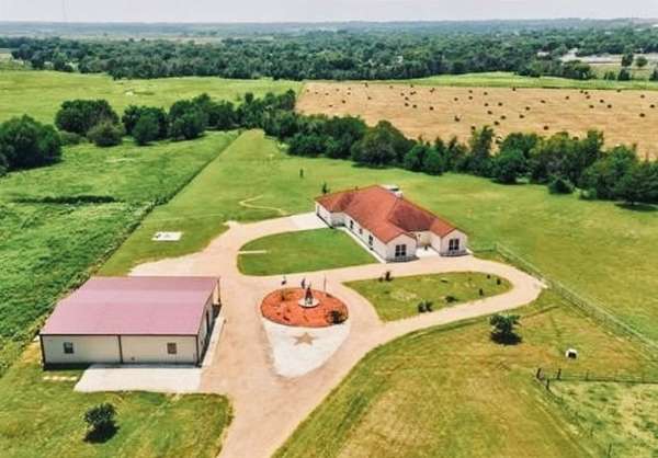 10 Acres of Land with Home for Sale in Mexia, Texas