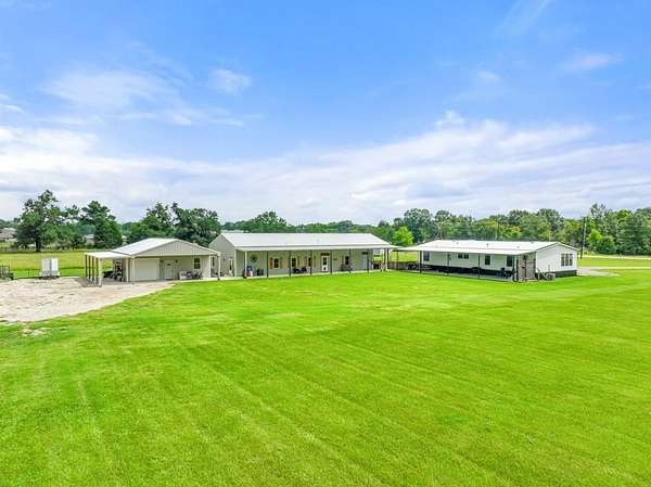 16 Acres of Land with Home for Sale in Alba, Texas