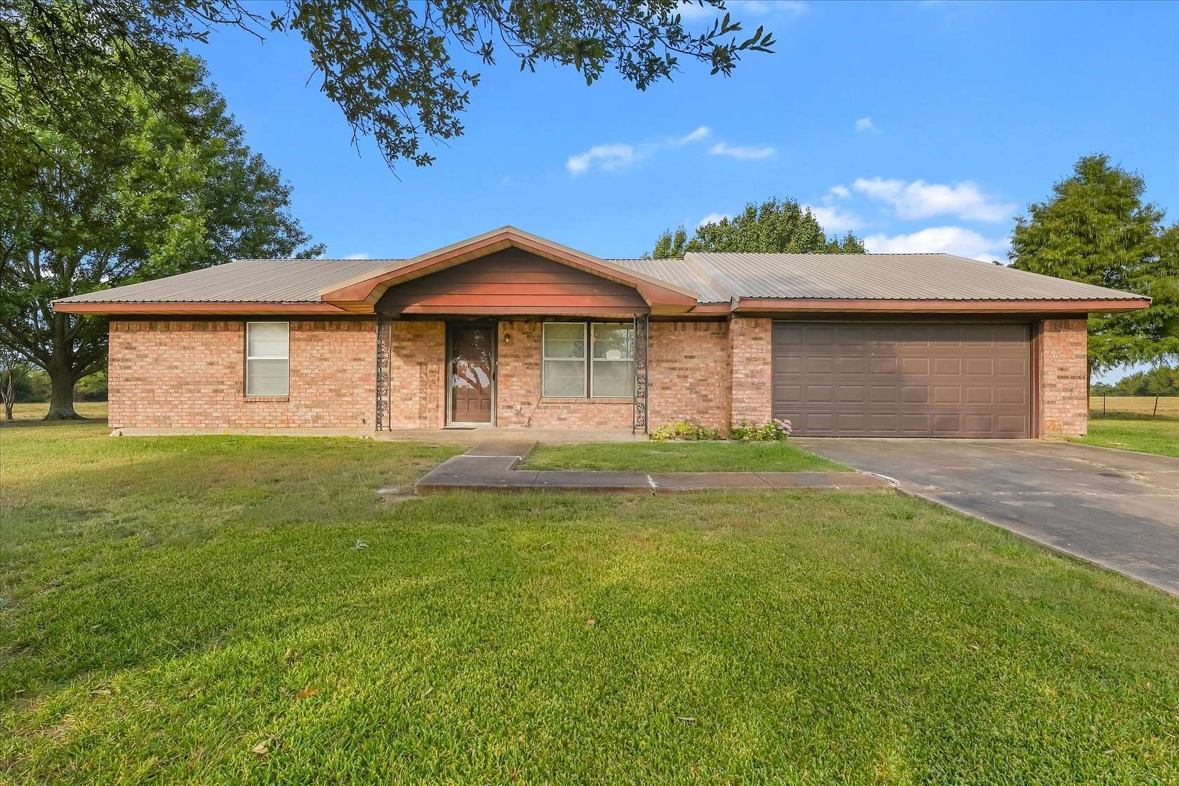 101 Acres of Land with Home for Sale in Bonham, Texas