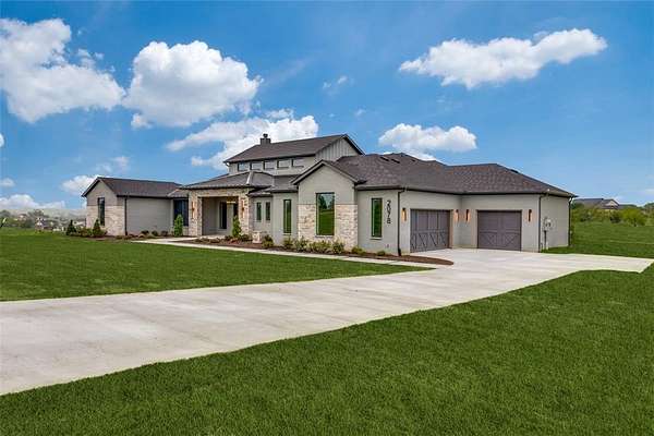 2.7 Acres of Land with Home for Sale in Aledo, Texas