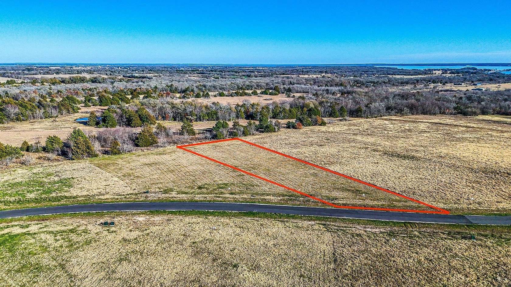 1 Acre of Residential Land for Sale in Corsicana, Texas