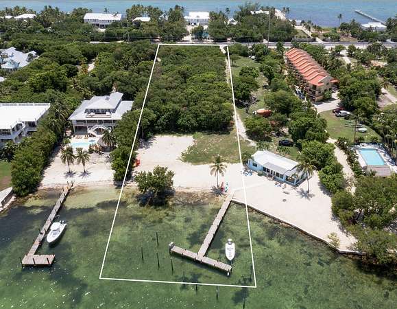 1.2 Acres of Residential Land for Sale in Lower Matecumbe Key, Florida