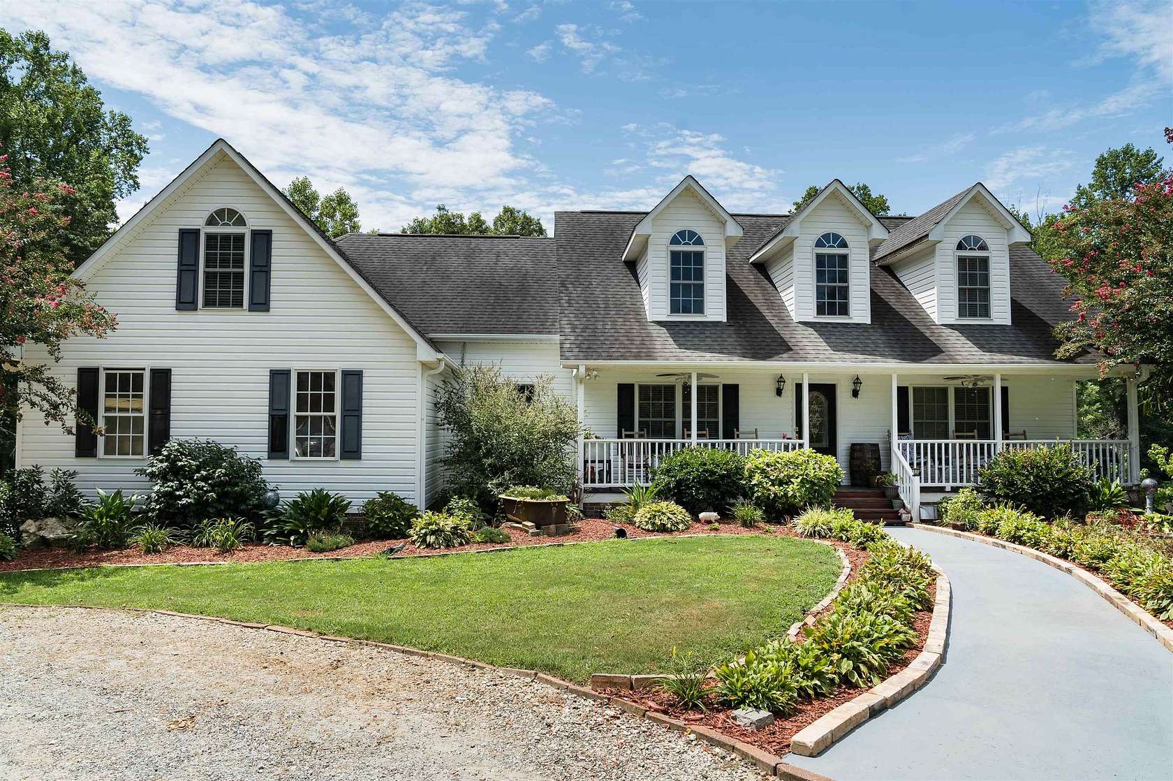 11 Acres of Land with Home for Sale in Inman, South Carolina