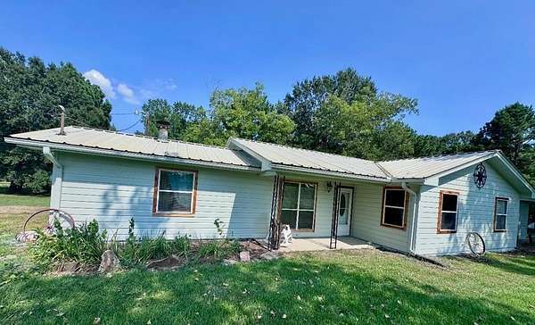 6 Acres of Land with Home for Sale in Pineland, Texas