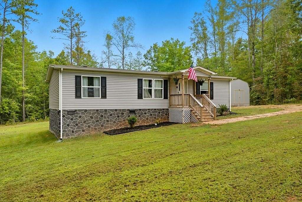 1.52 Acres of Land with Home for Sale in Green Bay, Virginia