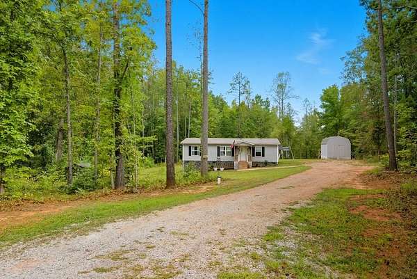 1.52 Acres of Land with Home for Sale in Green Bay, Virginia