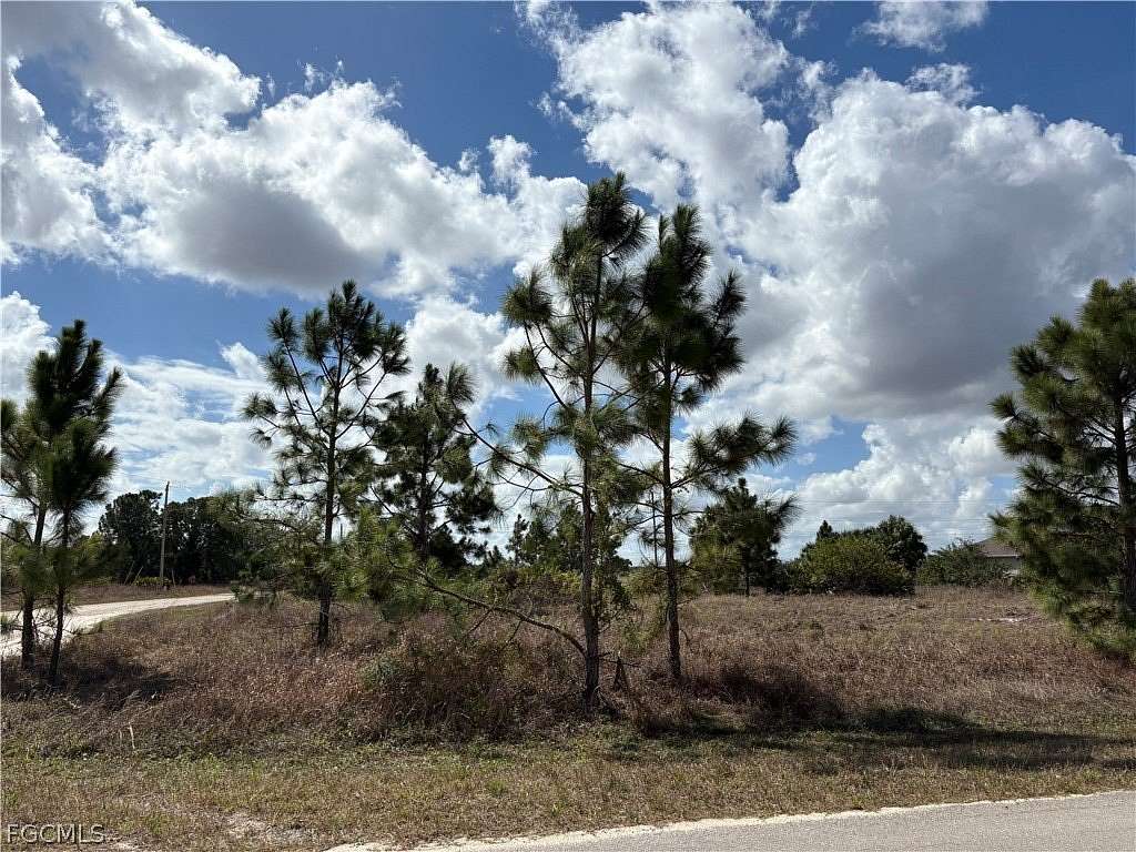 0.35 Acres of Residential Land for Sale in Lehigh Acres, Florida