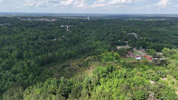 0.92 Acres of Residential Land for Sale in Tuskegee, Alabama