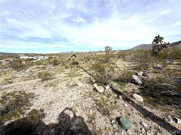 1 Acre of Land for Sale in Dolan Springs, Arizona