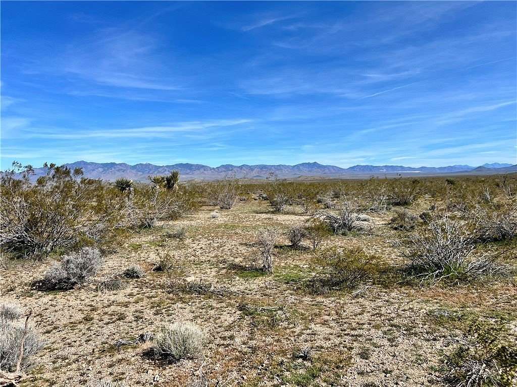 5 Acres of Land for Sale in Dolan Springs, Arizona