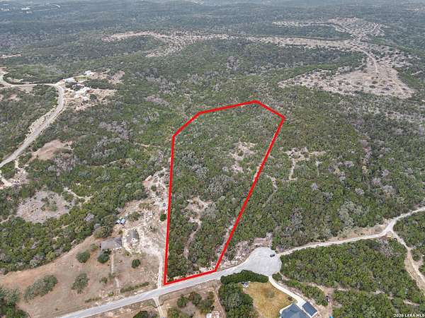 13 Acres of Land for Sale in Mico, Texas