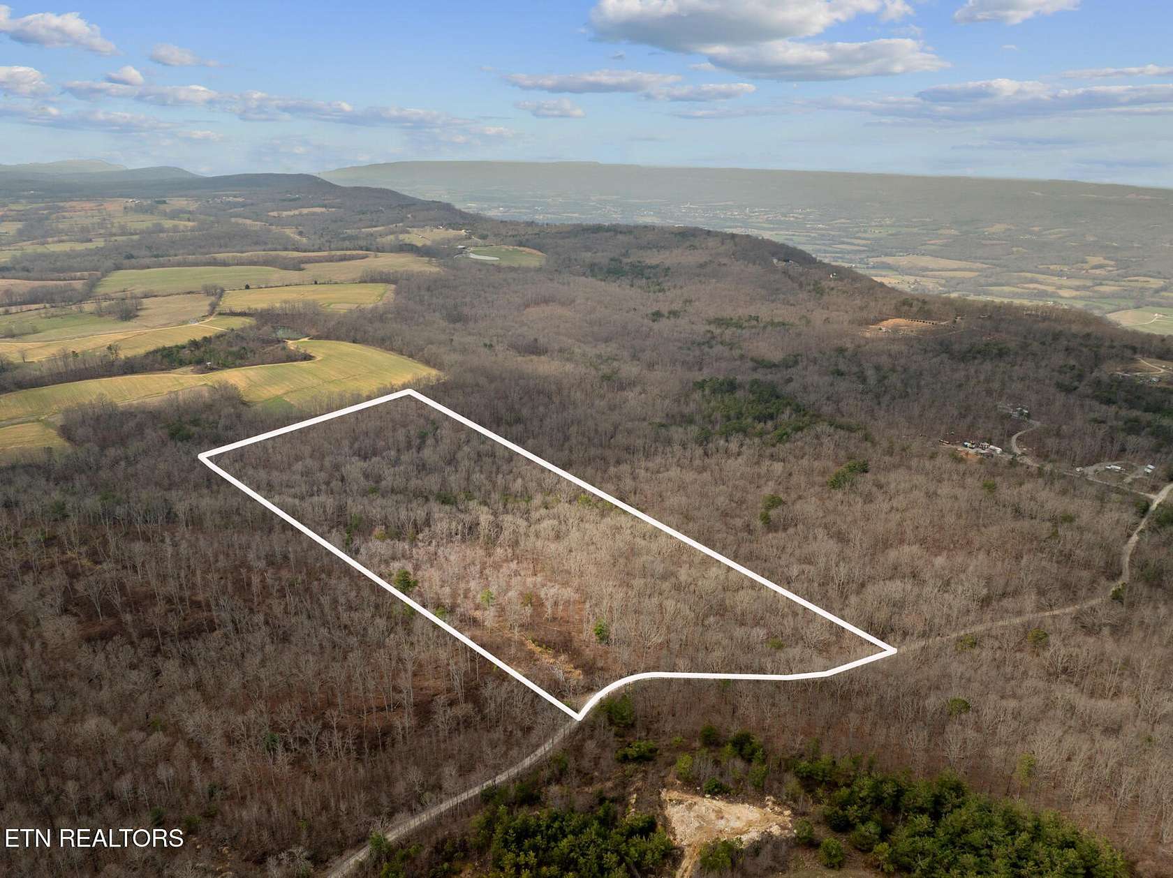20 Acres of Recreational Land for Sale in Pikeville, Tennessee