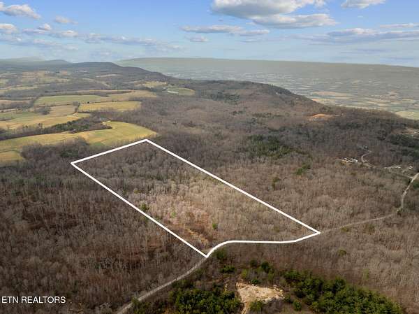20 Acres of Land for Sale in Pikeville, Tennessee
