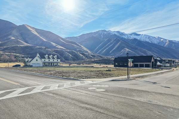 1 Acre of Residential Land for Sale in Mapleton, Utah