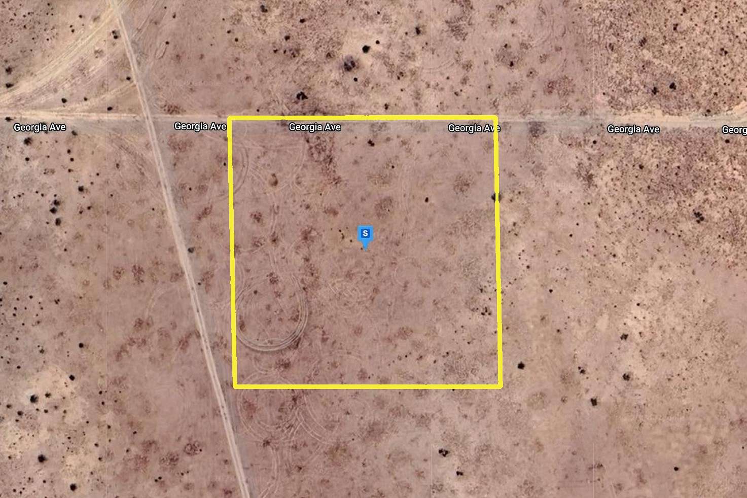 2.5 Acres of Residential Land for Sale in Edwards, California