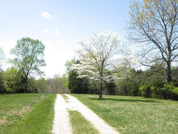 15 Acres of Land with Home for Sale in Westmoreland, Tennessee