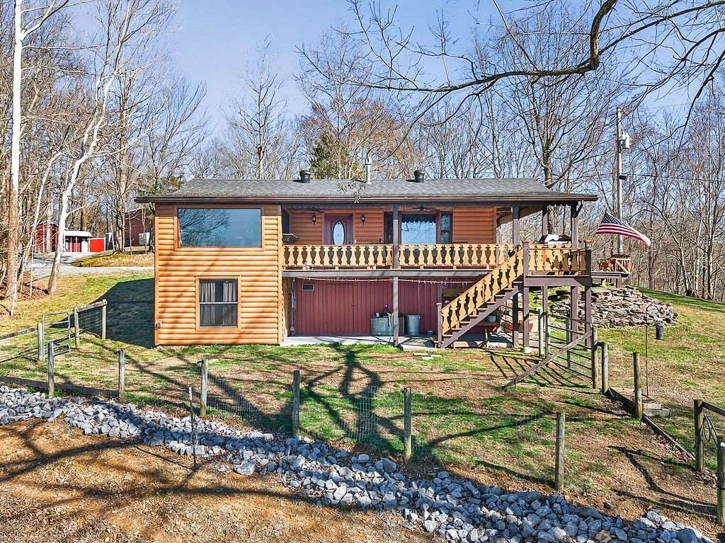 14.7 Acres of Land with Home for Sale in Celina, Tennessee