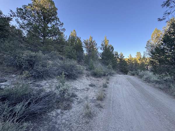 2 Acres of Residential Land for Sale in Sprague River, Oregon