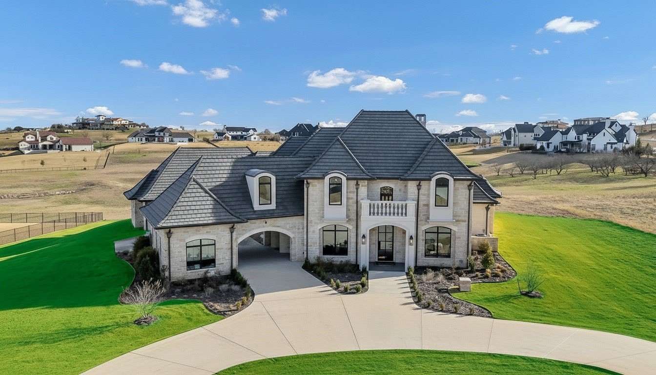 2 Acres of Land with Home for Sale in Aledo, Texas