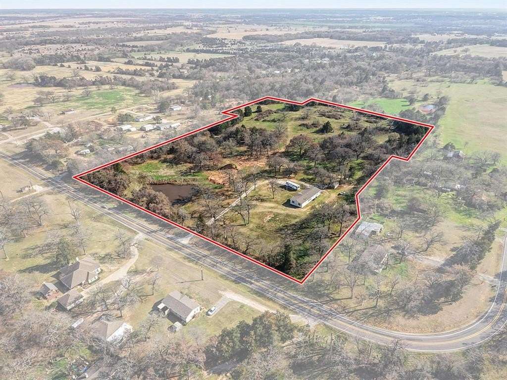 16.1 Acres of Land with Home for Sale in Denison, Texas