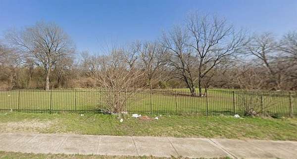 5.17 Acres of Mixed-Use Land for Sale in Dallas, Texas