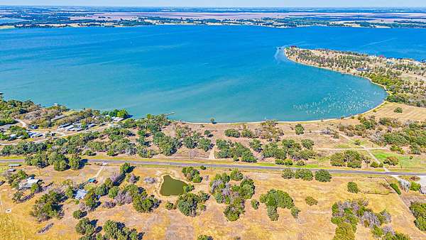 1 Acre of Residential Land for Sale in Corsicana, Texas
