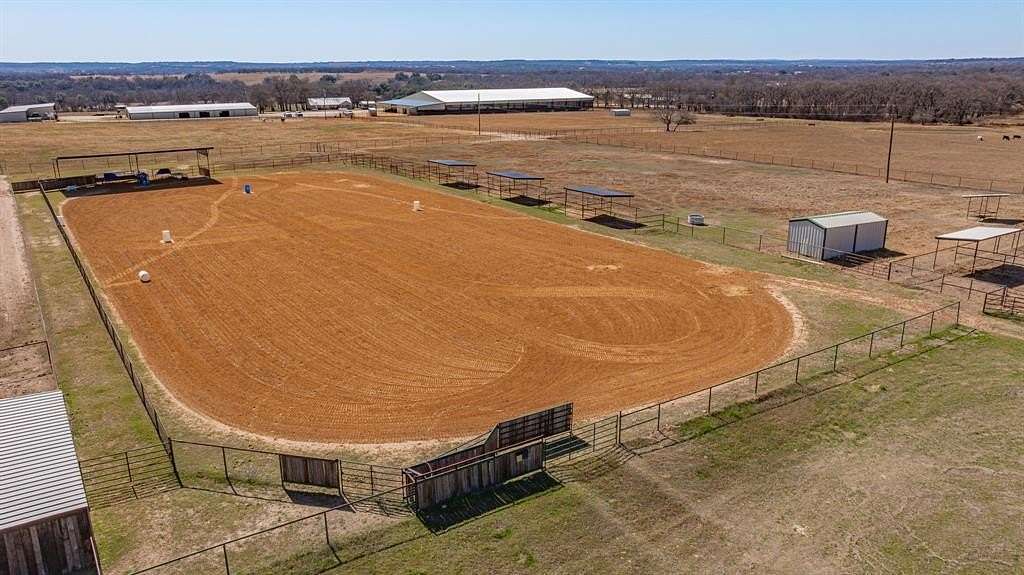 13.7 Acres of Land with Home for Sale in Bluff Dale, Texas